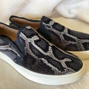 WOMENS SOFFT SOMERS SLIP ON BLACK CREAM SNAKE